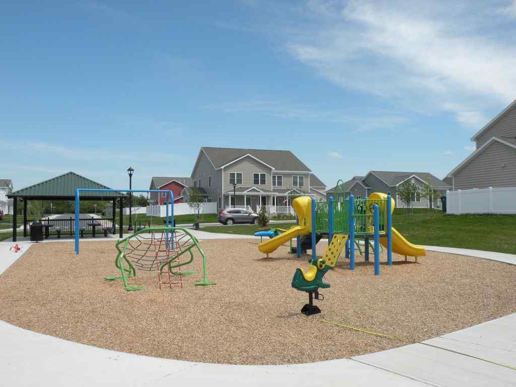 fort-drum-mountain-community-homes-playground---new-york_14201052116_o