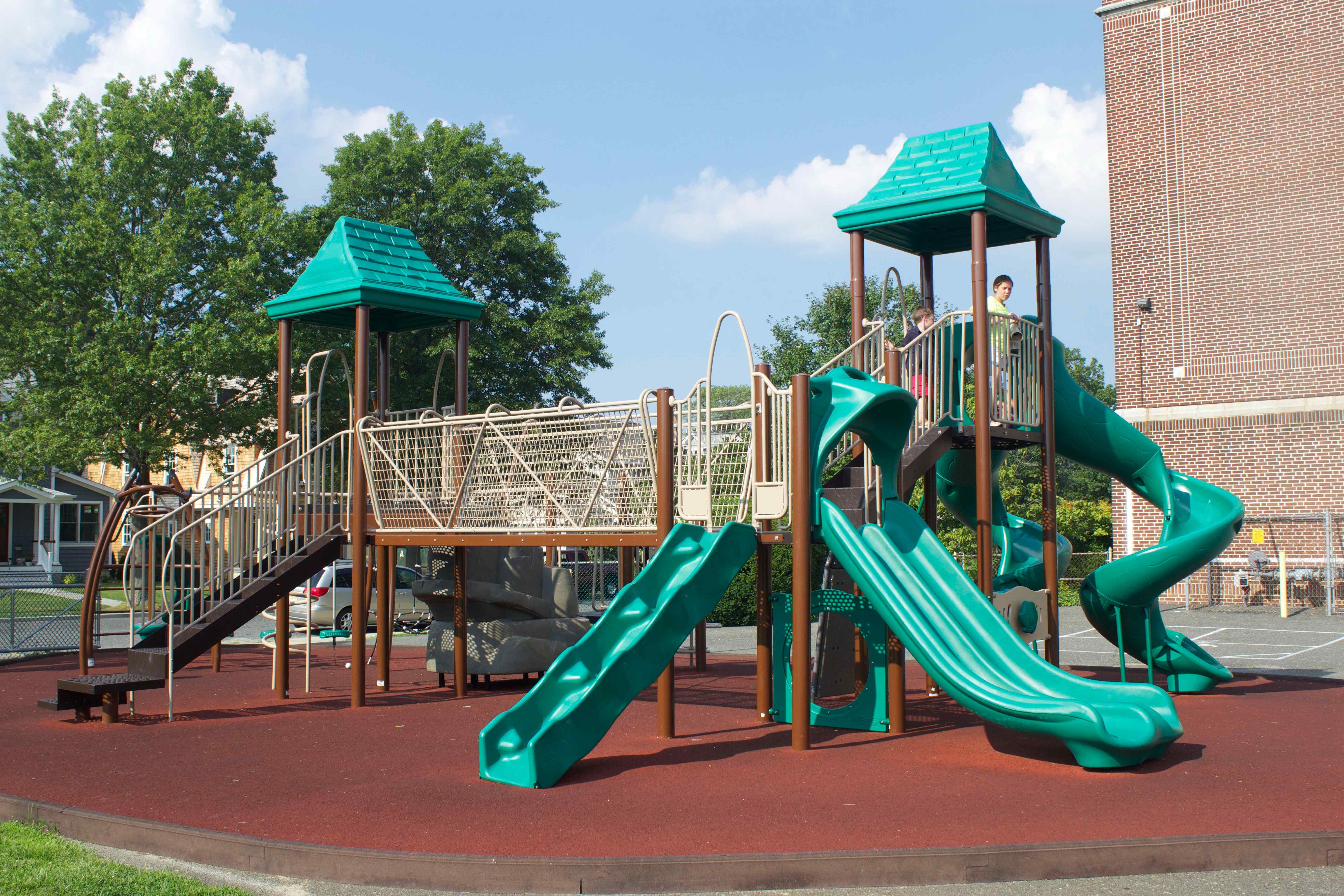 mountz-elementary-playground---spring-lake-nj_11653971263_o