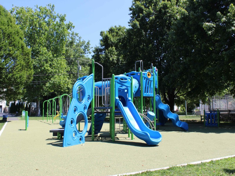 loughlin-park---greenwich-ct_52294912496_o