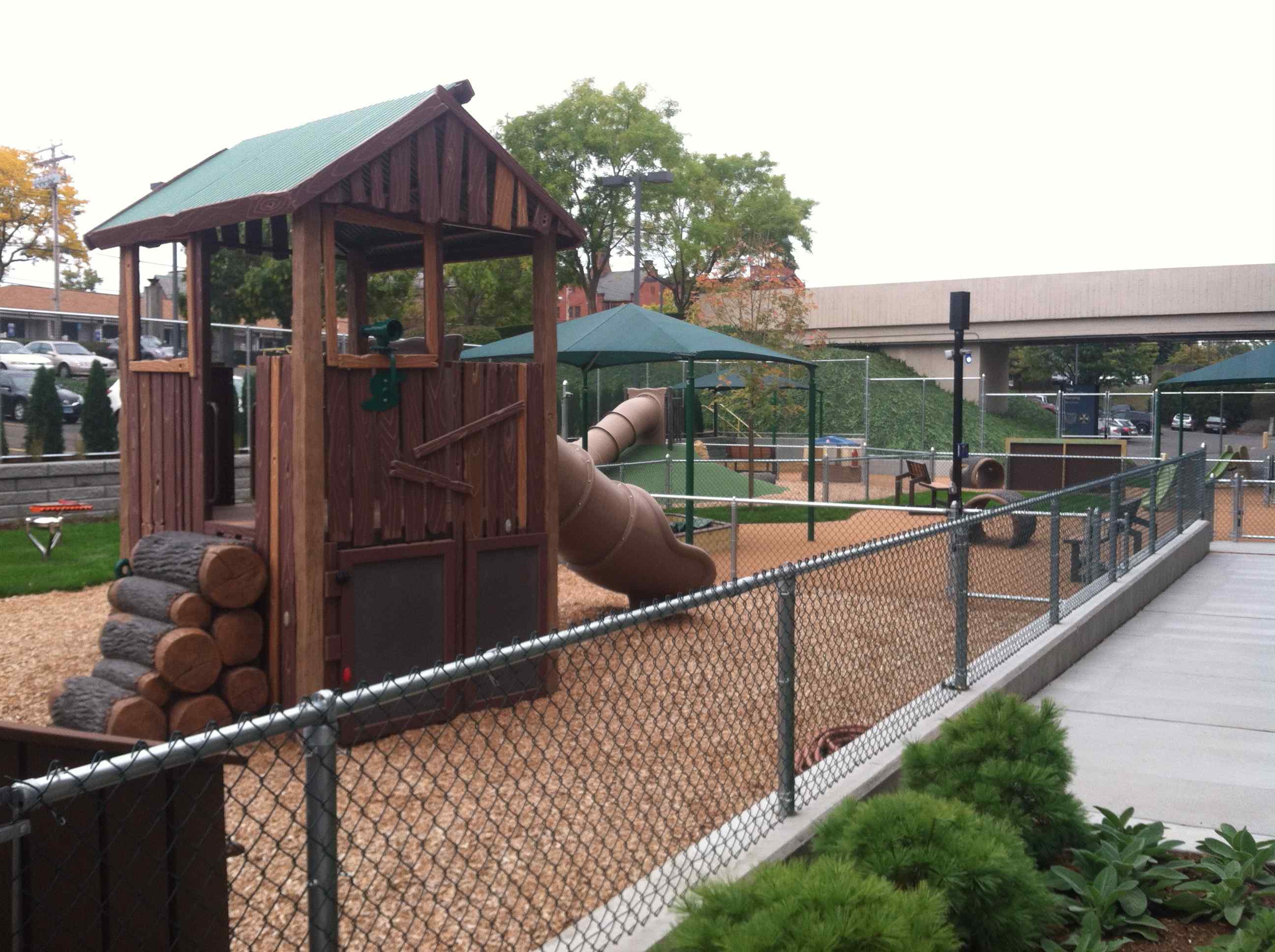 phyllis-bodel-daycare-playground---new-haven-ct_17506981713_o